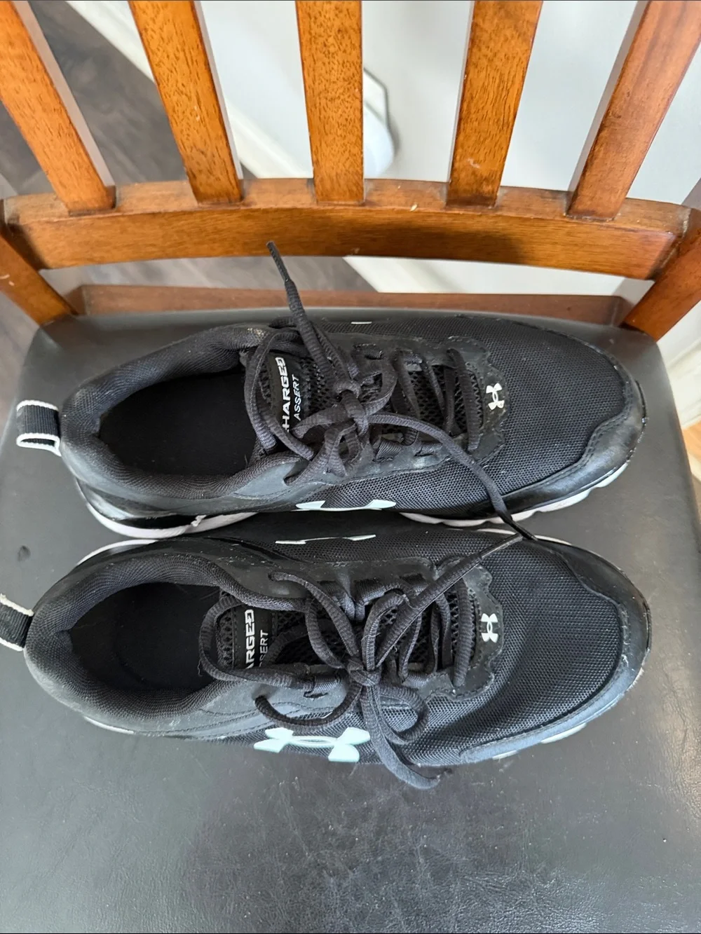 Under Armour Sneakers